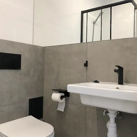 Dw Belmara - Plaza Zachodnia - Sciezka R10 - Rowerownia Resort *