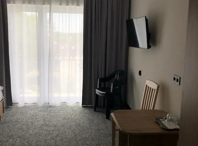 Dw Belmara - Plaza Zachodnia - Sciezka R10 * Kołobrzeg